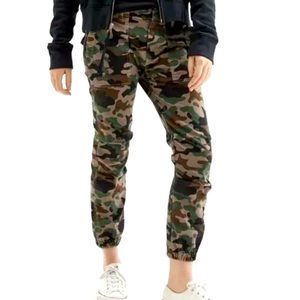 Nili Lotan || French Military Camouflage Crop Pants ||Size 12 || EUC